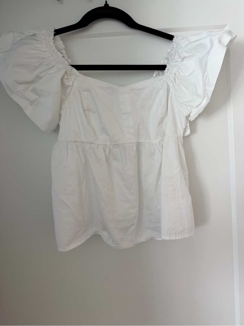 Old Navy White Puff Sleeve Peplum Blouse